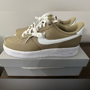 Air Force 1 ‘07 Khaki Size 11
